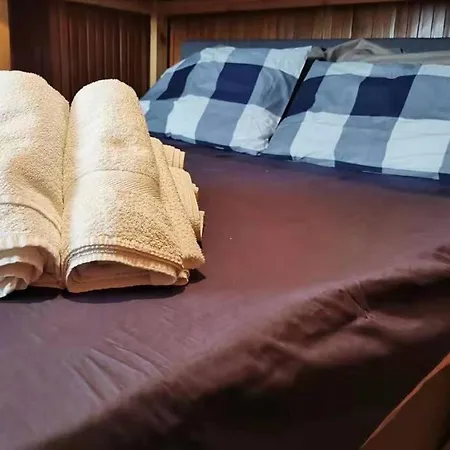 Newly Modern In The Heart Of Cervinia Апартаменти