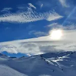 Newly Modern In The Heart Of Cervinia Apartman