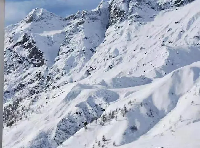 Newly Modern In The Heart Of Cervinia * ブレウイル・チェルヴィナイア